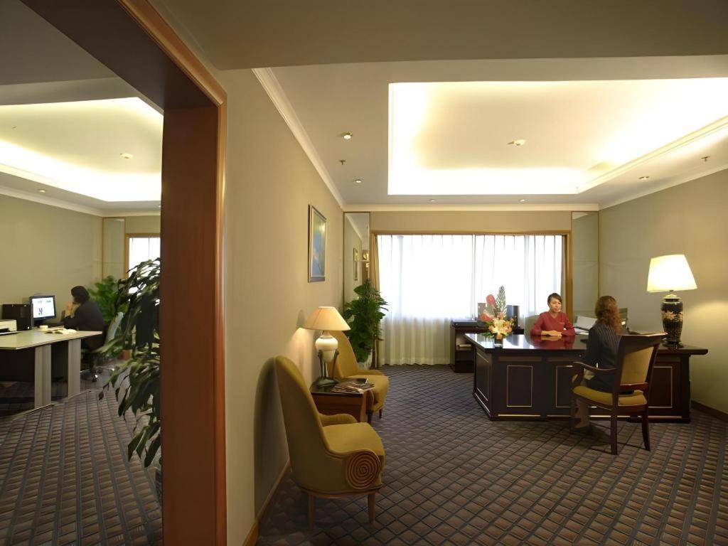 Capital Hotel Пекін Екстер'єр фото